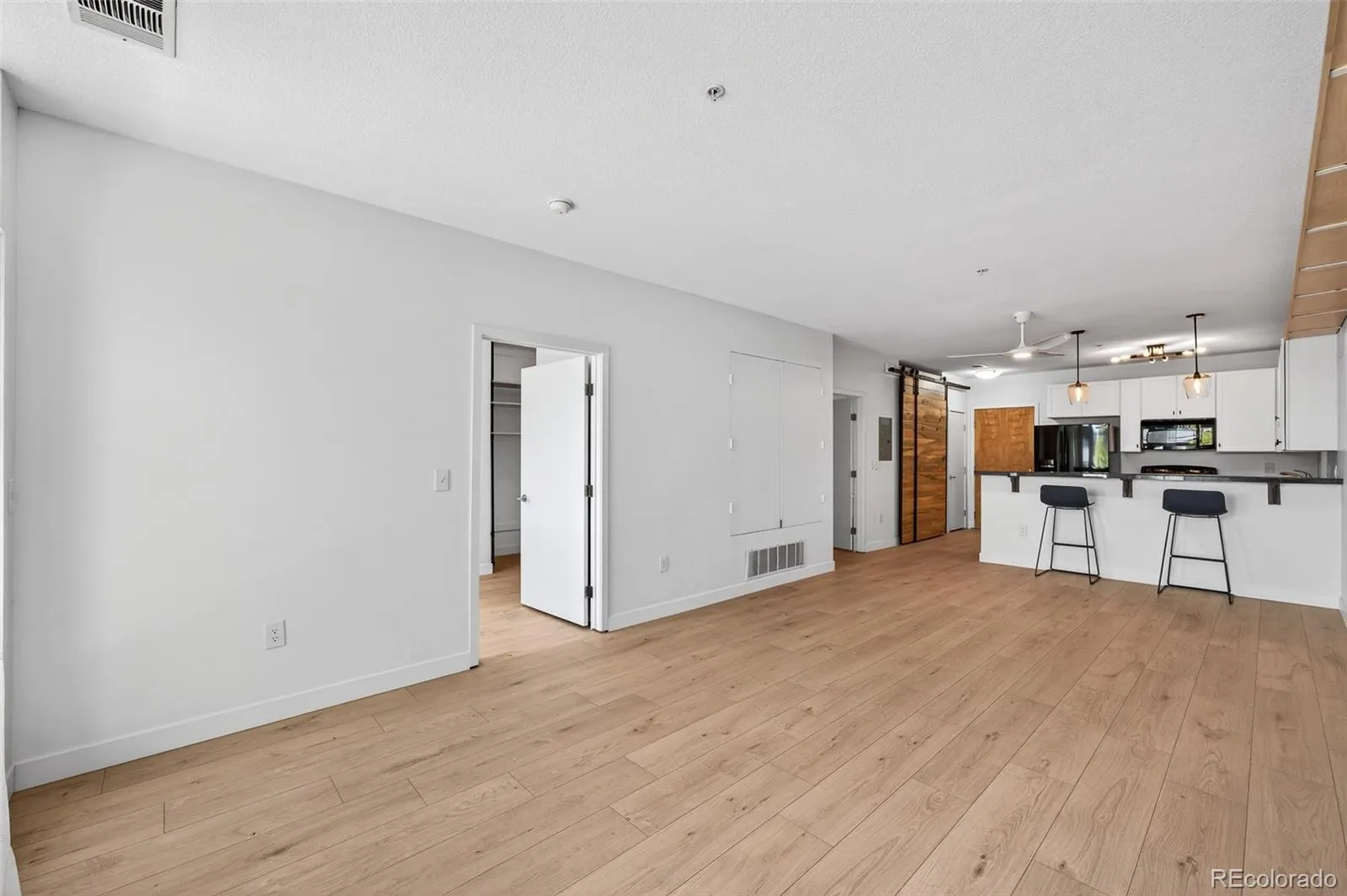 3101 Blake Street #205 Denver CO 80205 MLS #REC5277077 04242026161052 1600 8