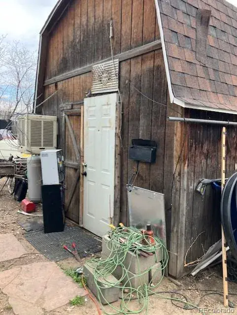 10282025165204 481 9