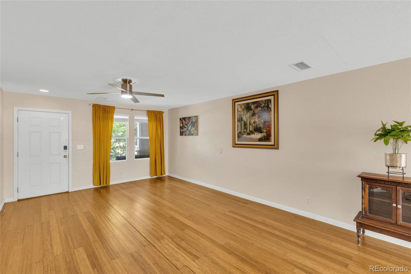 5788 Biscay Street Denver CO 80249 | MLS #REC5282224 08222026132643 1600 13