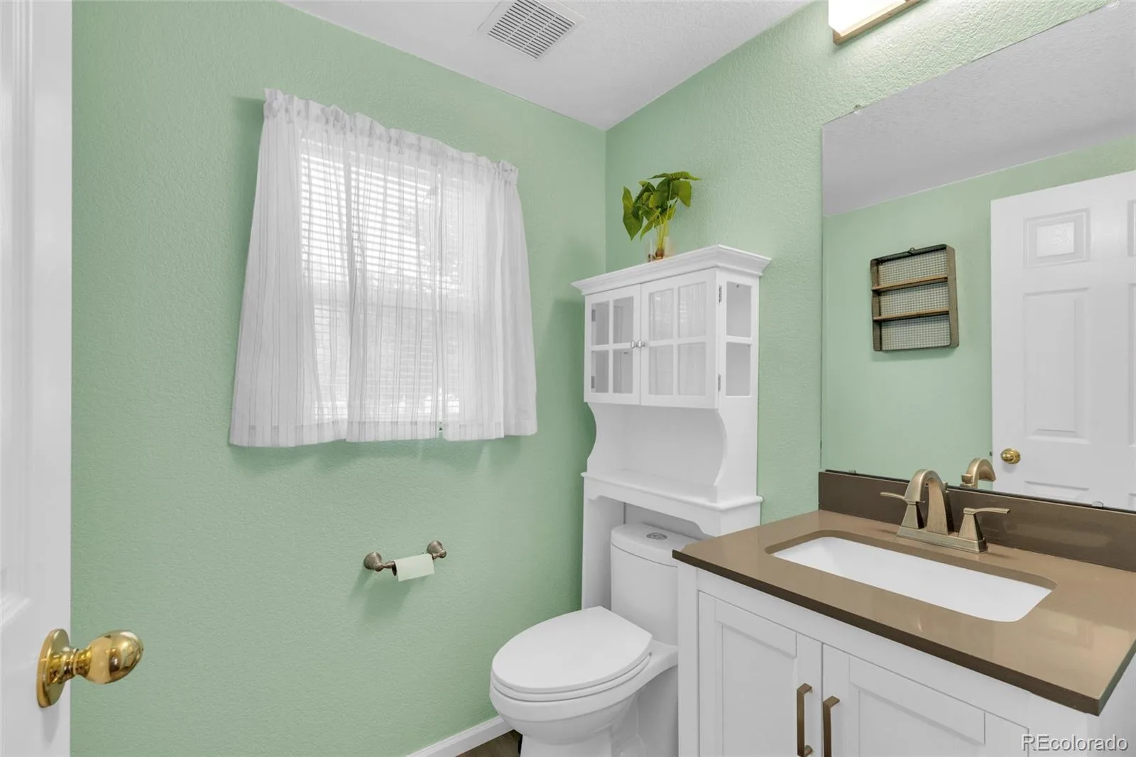 5788 Biscay Street Denver CO 80249 | MLS #REC5282224 08222026132643 1600 17