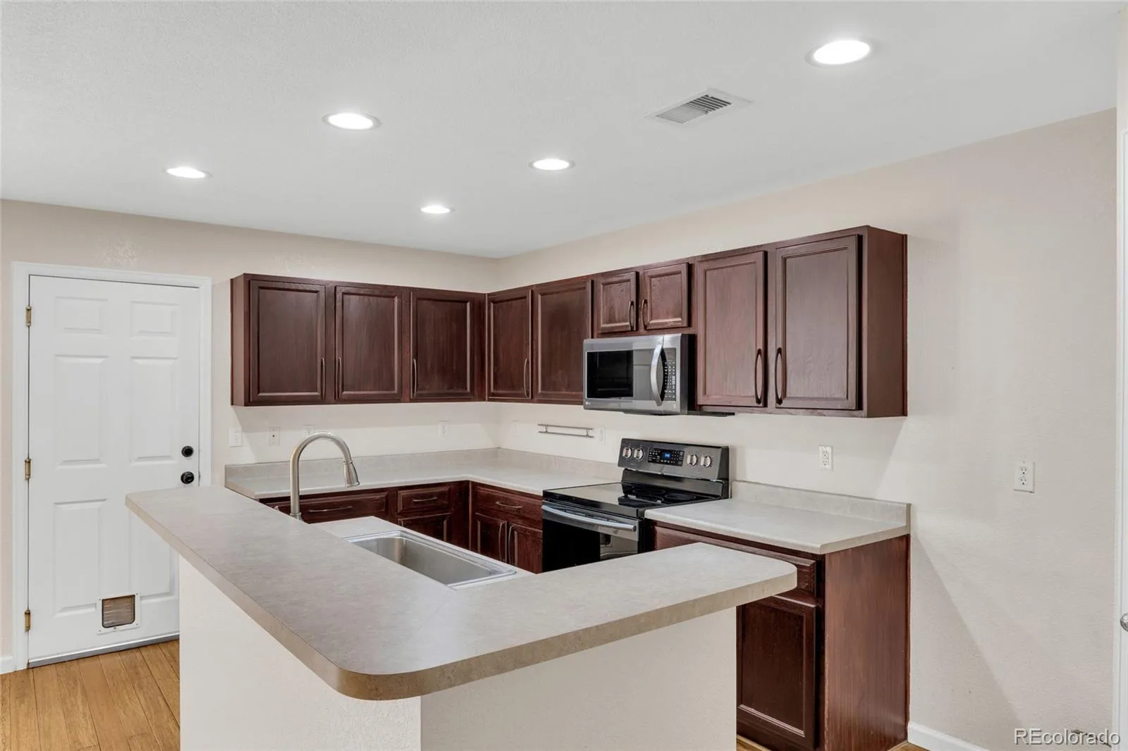 5788 Biscay Street Denver CO 80249 | MLS #REC5282224 08222026132643 1600 6