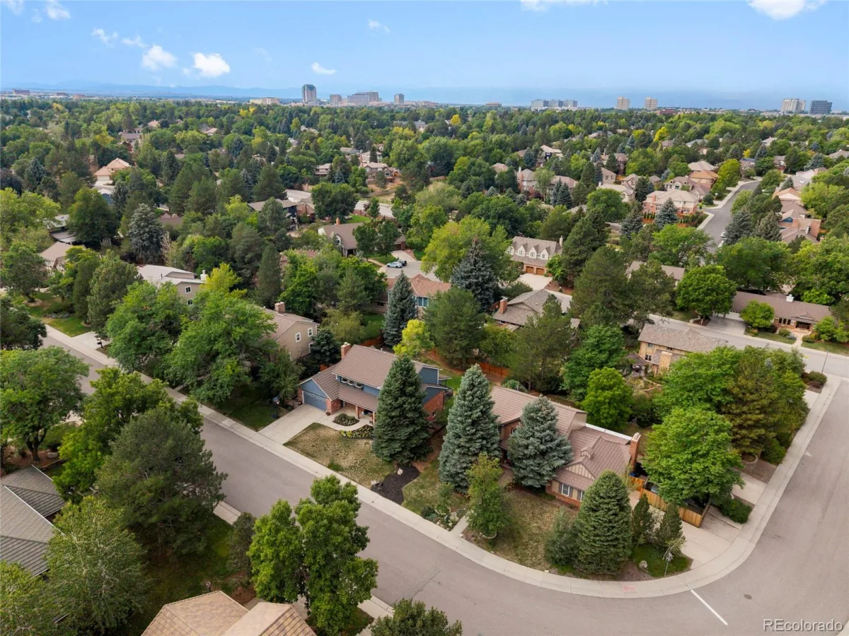 5447 S Iola Way Englewood CO 80111 | MLS #REC5282953 08162026233940 1200 30