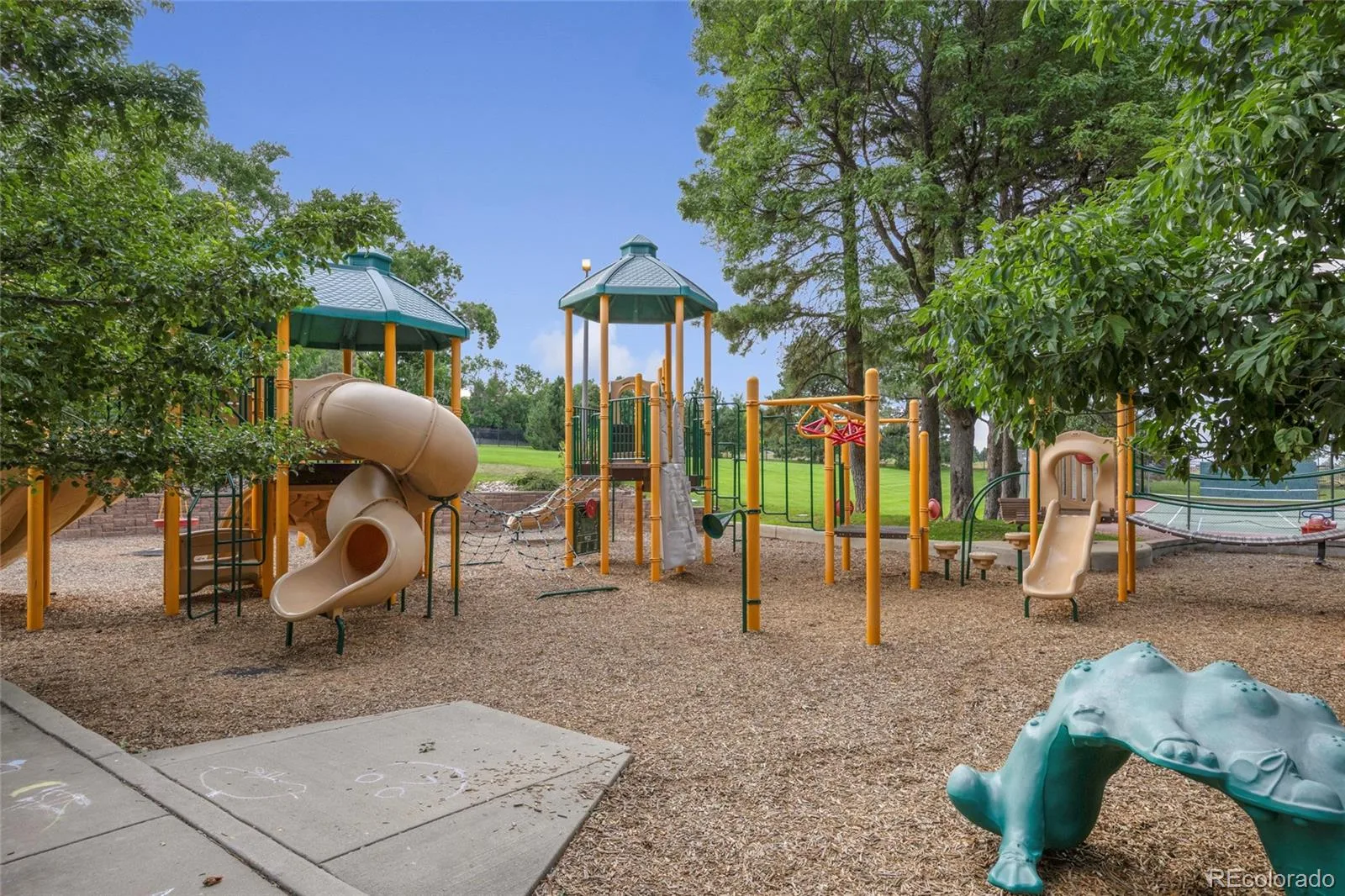 5447 S Iola Way Englewood CO 80111 | MLS #REC5282953 08162026233940 1600 40