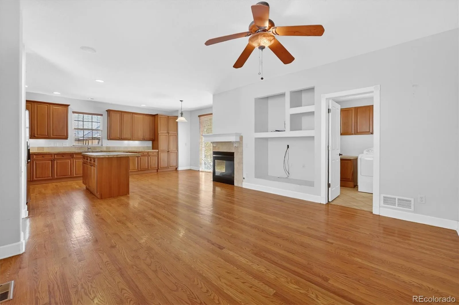 7622 E 6th Place Denver CO 80230 MLS #REC5285782 05102026061330 1600 18