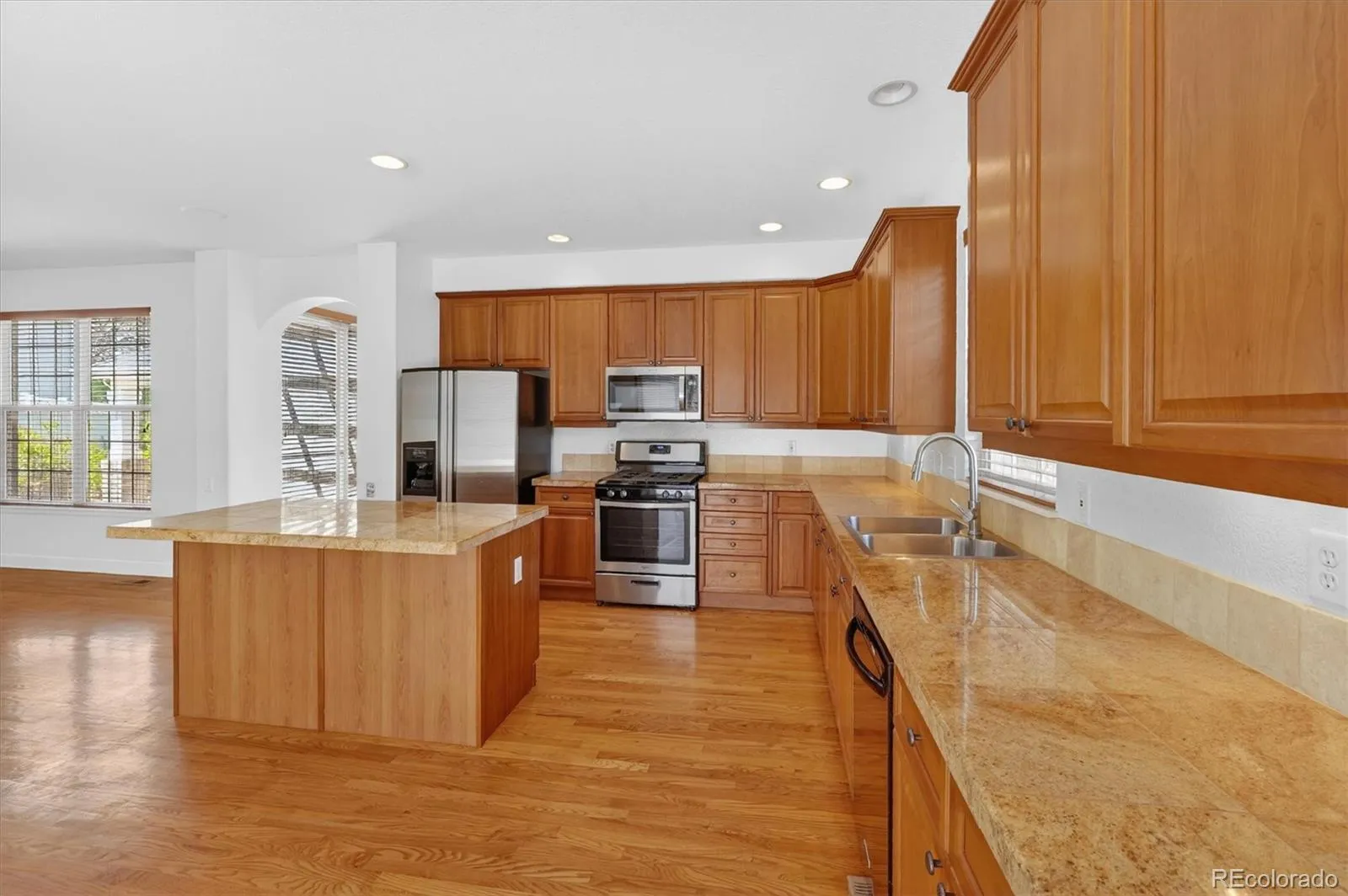 7622 E 6th Place Denver CO 80230 MLS #REC5285782 05102026061330 1600 21