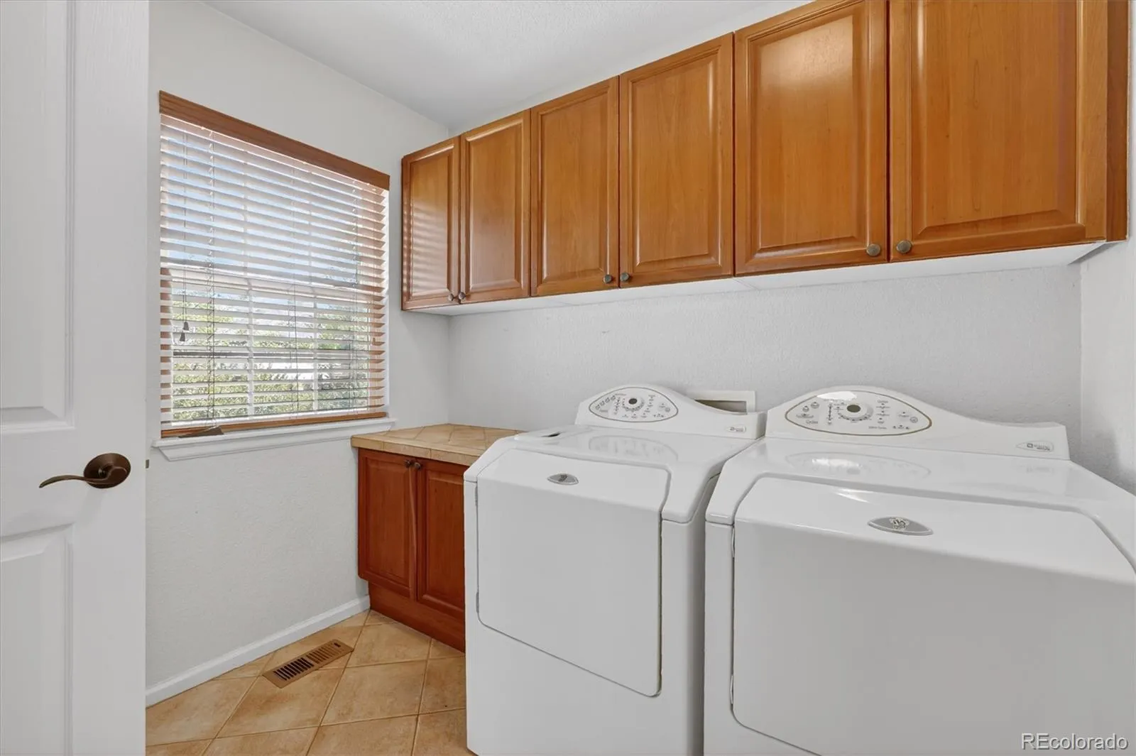 7622 E 6th Place Denver CO 80230 MLS #REC5285782 05102026061330 1600 25