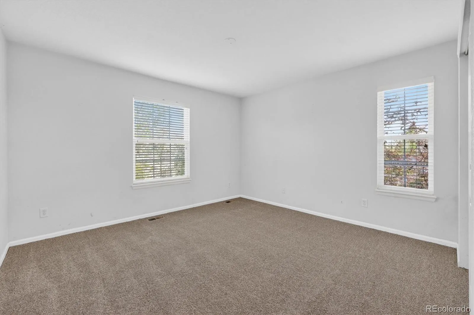 7622 E 6th Place Denver CO 80230 MLS #REC5285782 05102026061330 1600 38