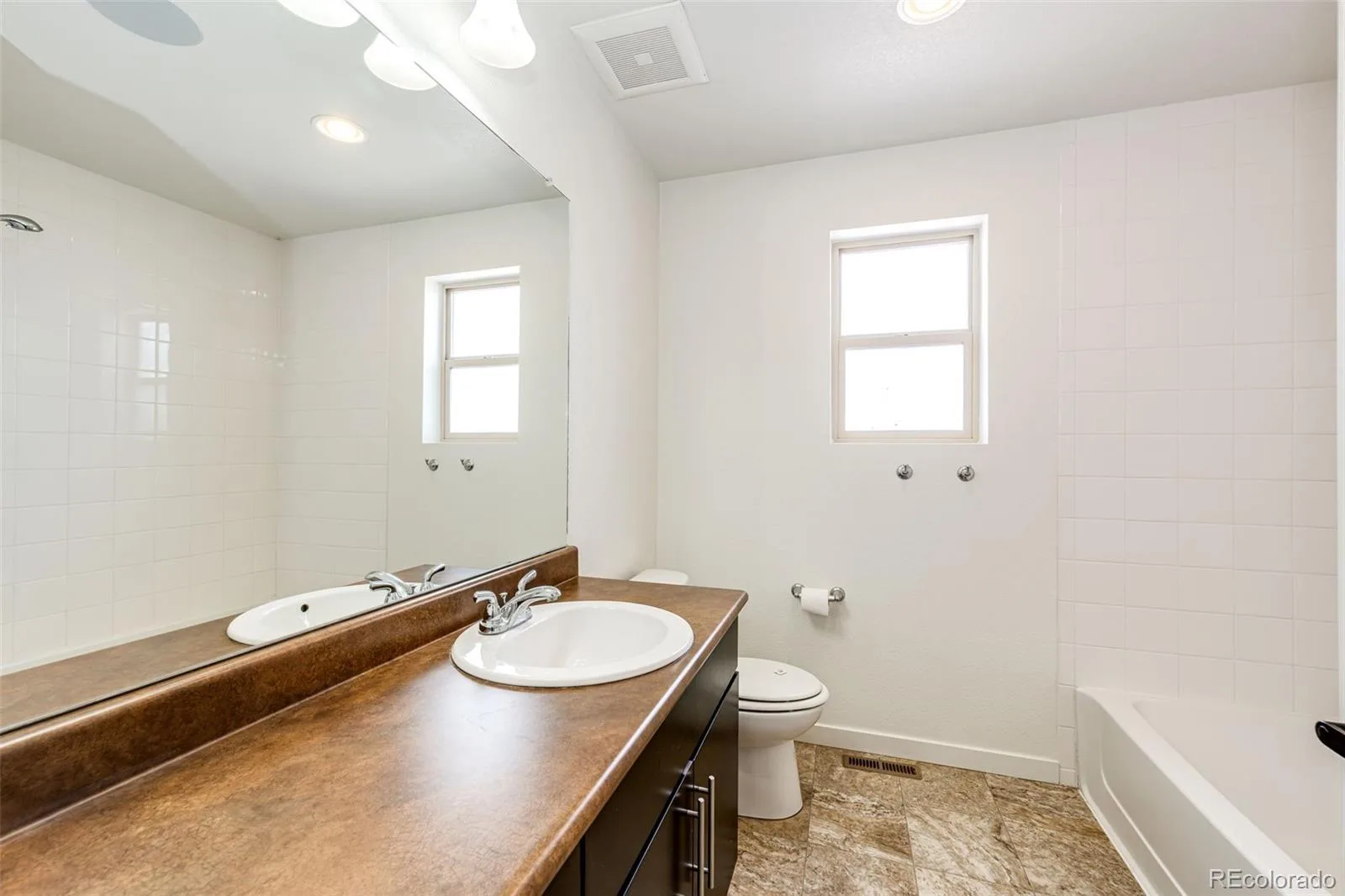 4188 Elegant Street Castle Rock CO 80109 | MLS #REC5285853 08312026154526 1600 21