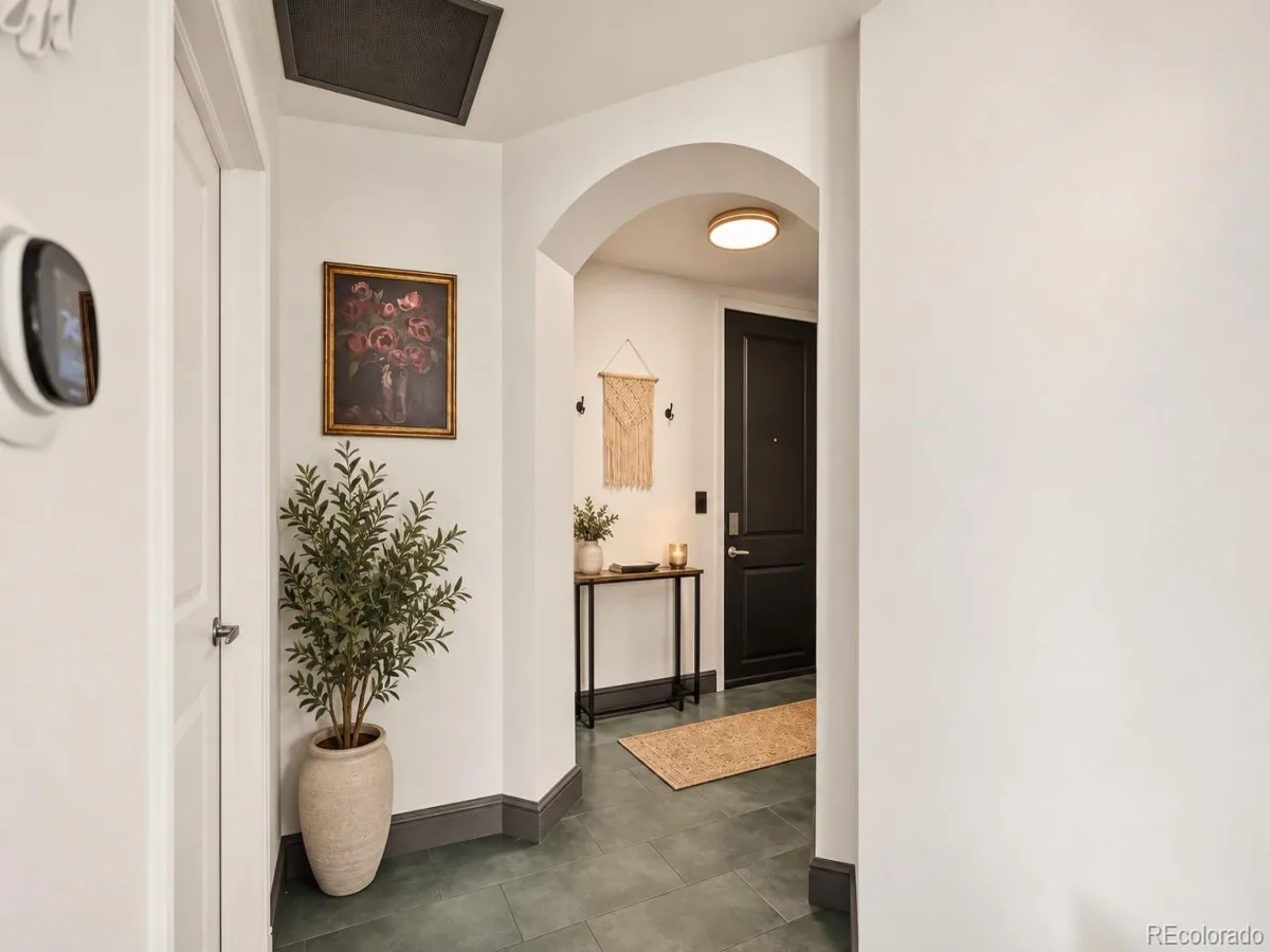 975 N Lincoln Street #6G Denver CO 80203 | MLS #REC5286588 09232026030351 1200 20