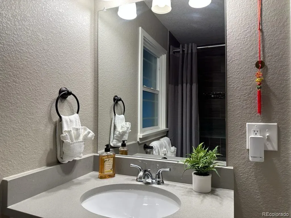 03092026004058 1024 9