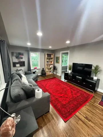 03092026004058 640 16