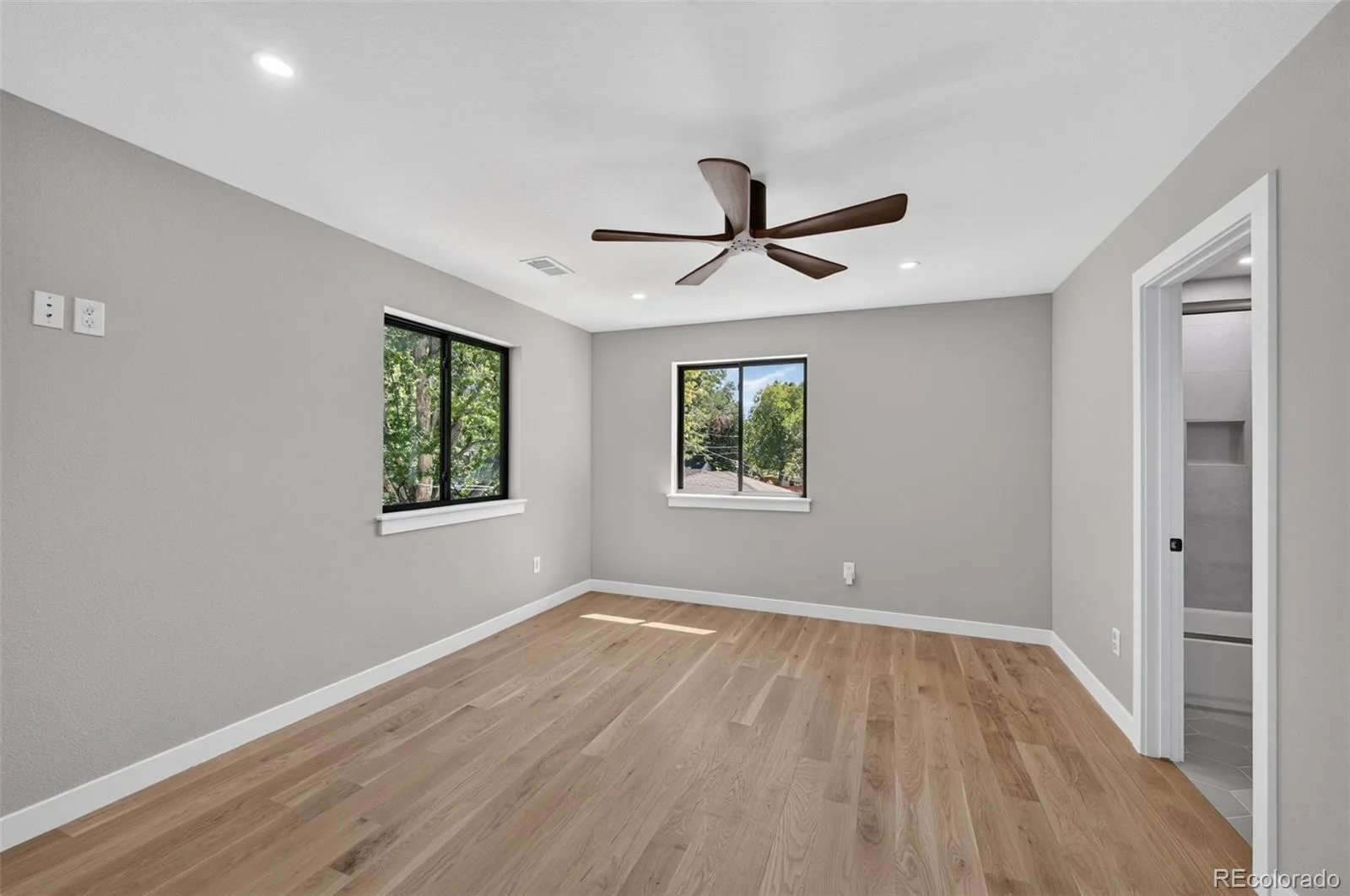 1720 S Fairfax Street Denver CO 80222 | MLS #REC5289208 09232026030400 1600 27