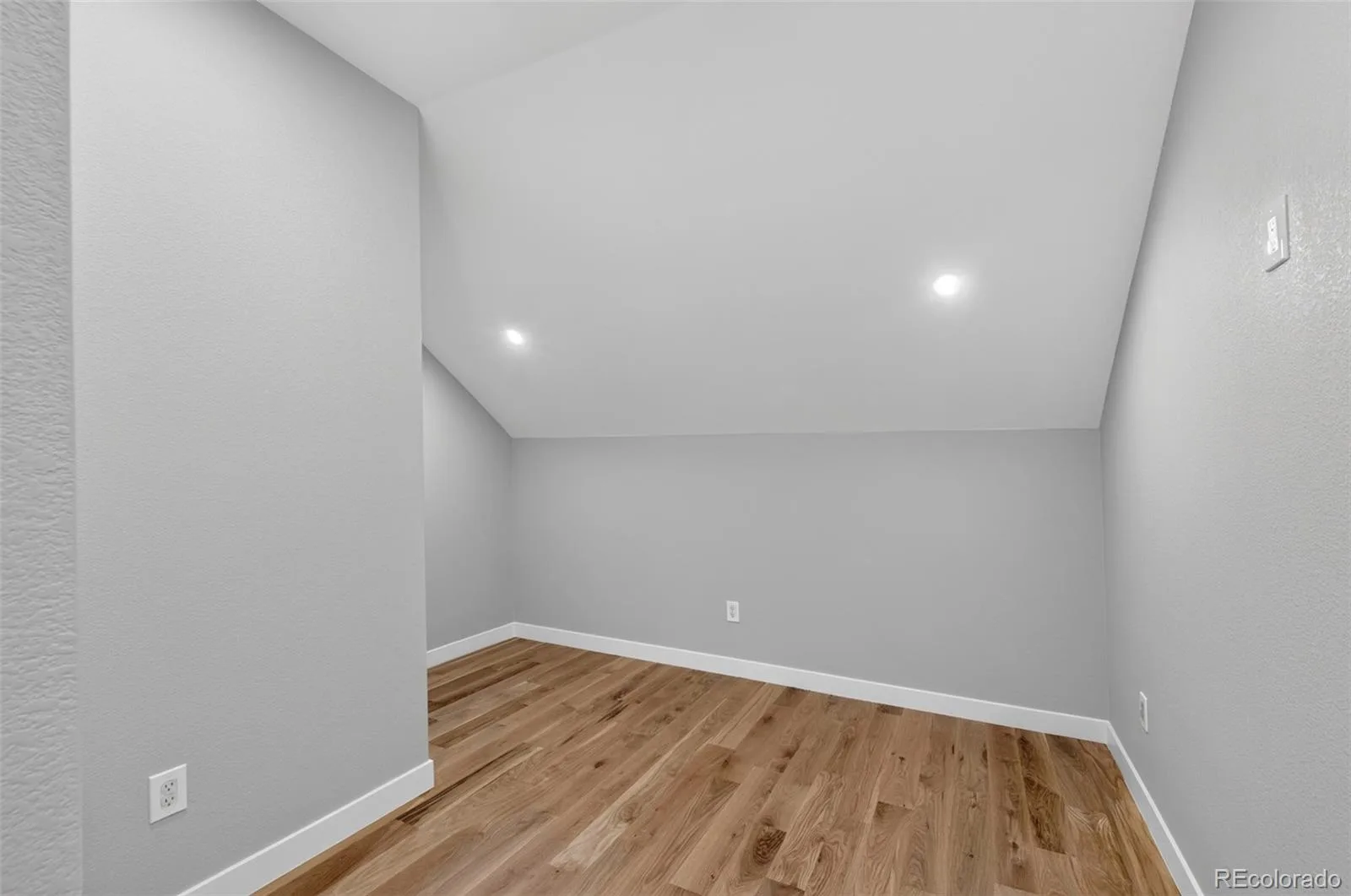 1720 S Fairfax Street Denver CO 80222 | MLS #REC5289208 09232026030400 1600 32