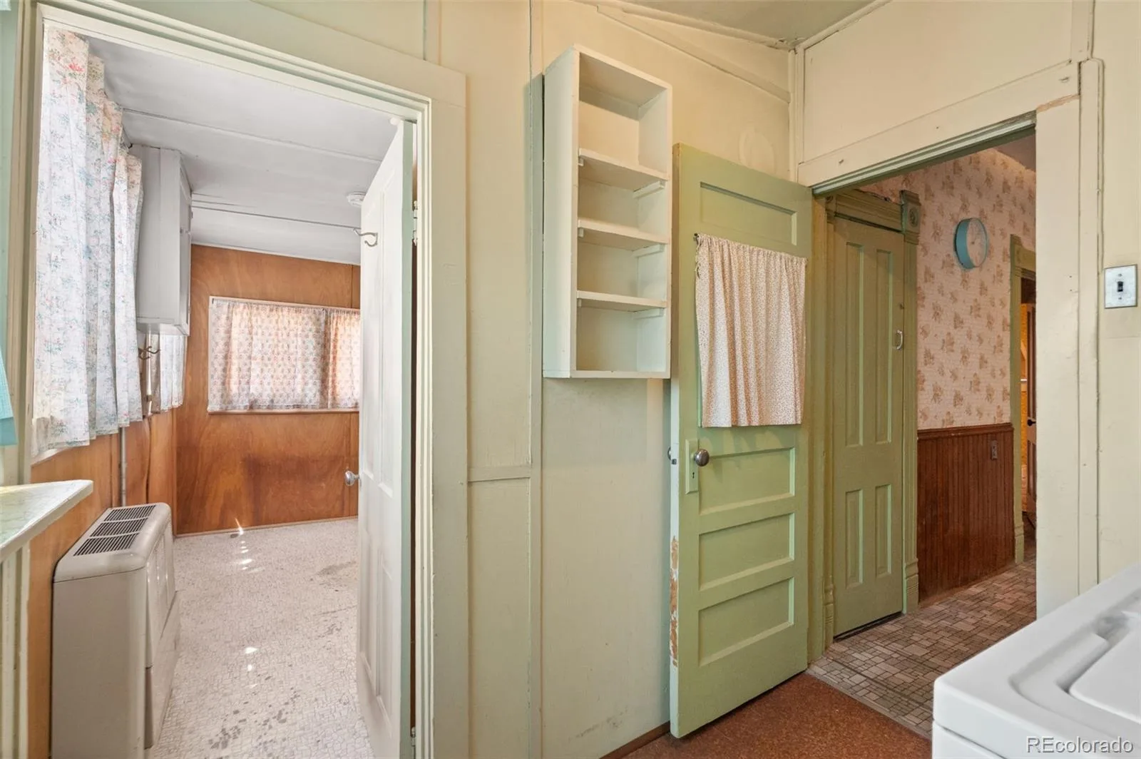 110 W Ellsworth Avenue Denver CO 80223 | MLS #REC5289456 08092026153926 1600 22