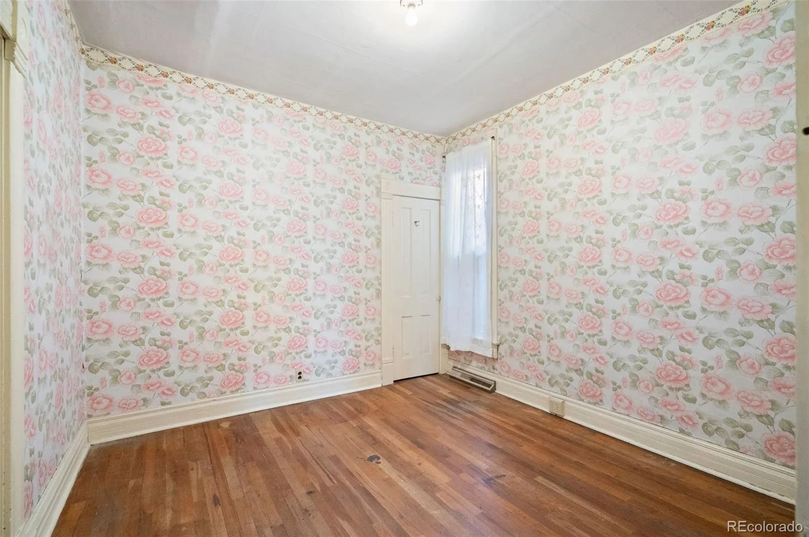 110 W Ellsworth Avenue Denver CO 80223 | MLS #REC5289456 08092026153926 1600 26