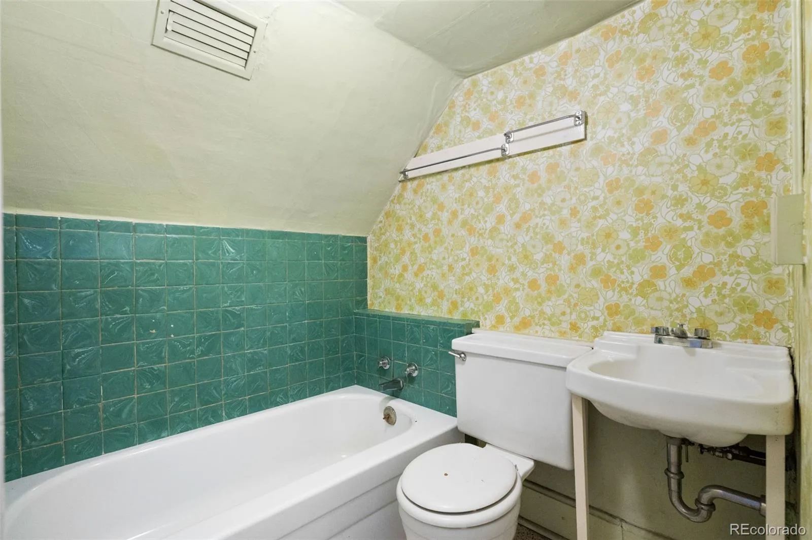 110 W Ellsworth Avenue Denver CO 80223 | MLS #REC5289456 08092026153926 1600 30