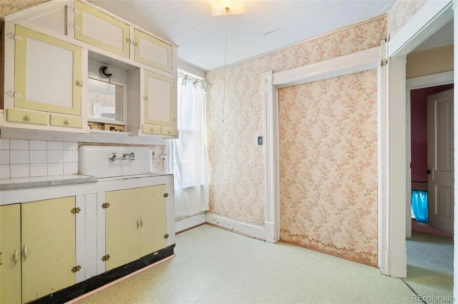 110 W Ellsworth Avenue Denver CO 80223 | MLS #REC5289456 08092026153926 1600 31