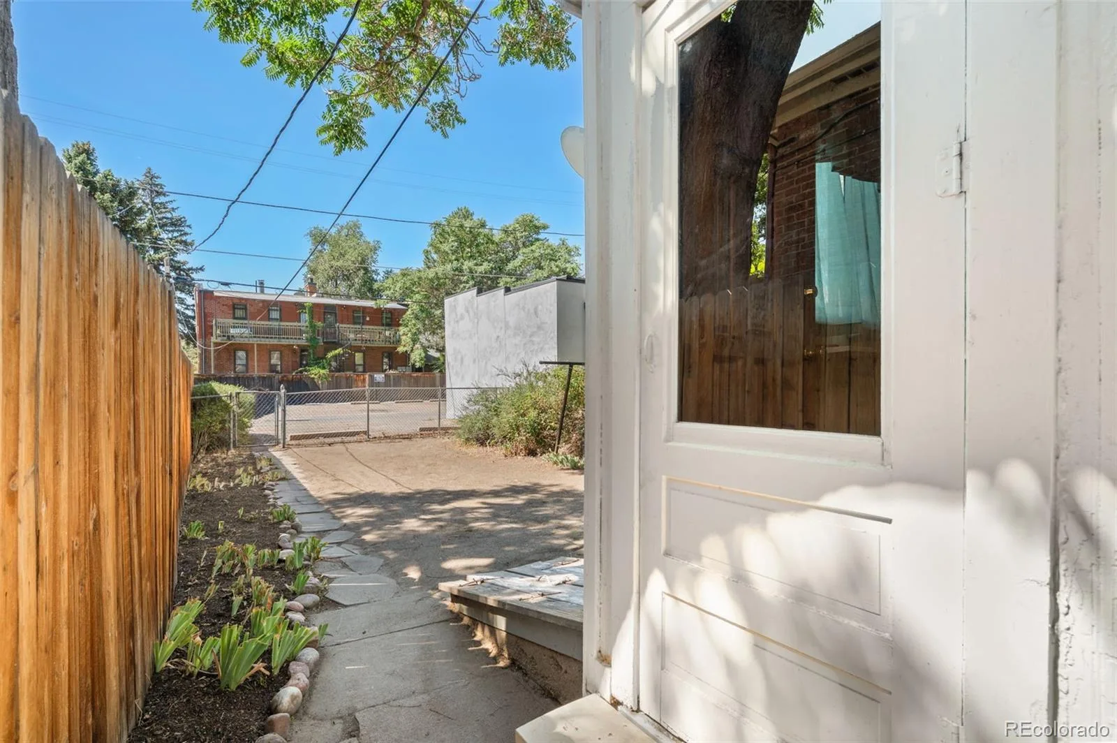 110 W Ellsworth Avenue Denver CO 80223 | MLS #REC5289456 08092026153926 1600 37