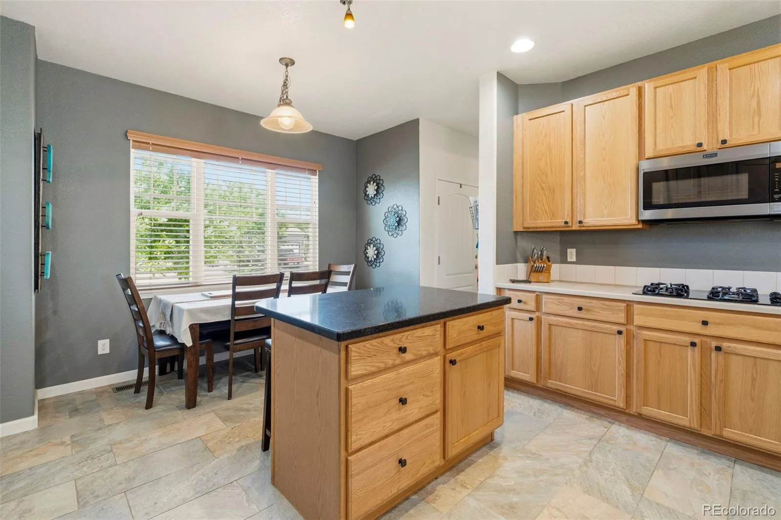 24082 E 2nd Drive Aurora CO 80018 | MLS #REC5291458 06162026173042 1600 11