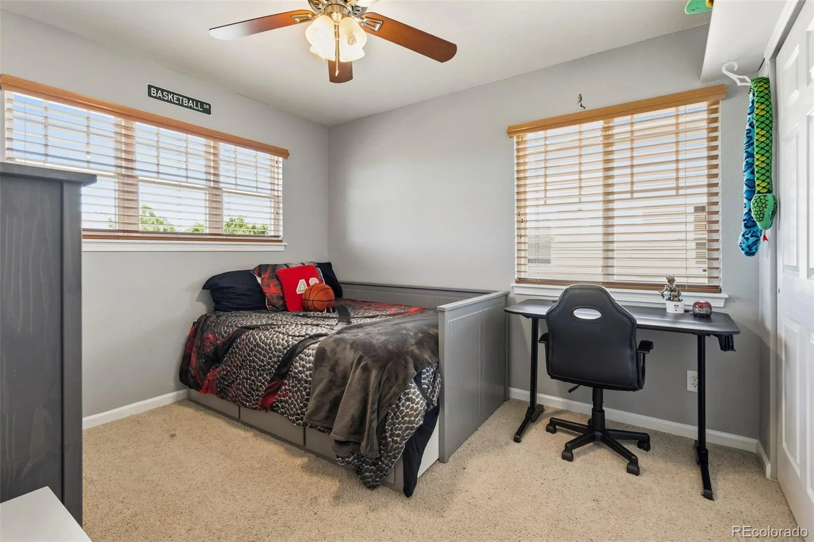 24082 E 2nd Drive Aurora CO 80018 | MLS #REC5291458 06162026173042 1600 18