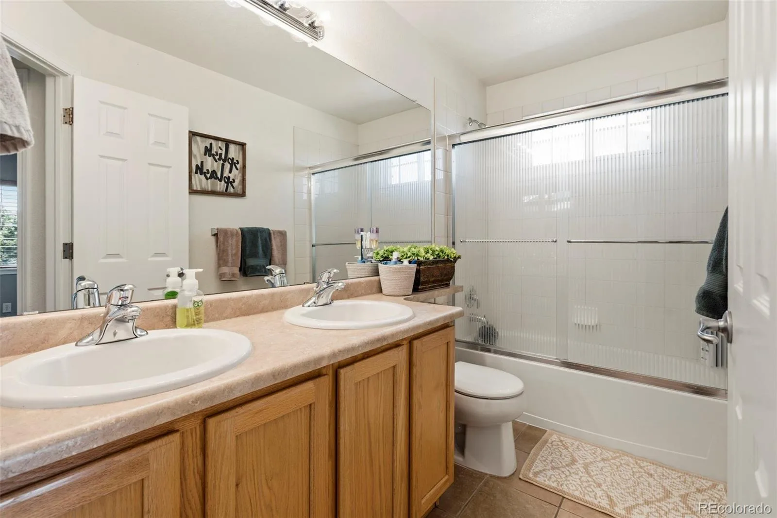 24082 E 2nd Drive Aurora CO 80018 | MLS #REC5291458 06162026173042 1600 20