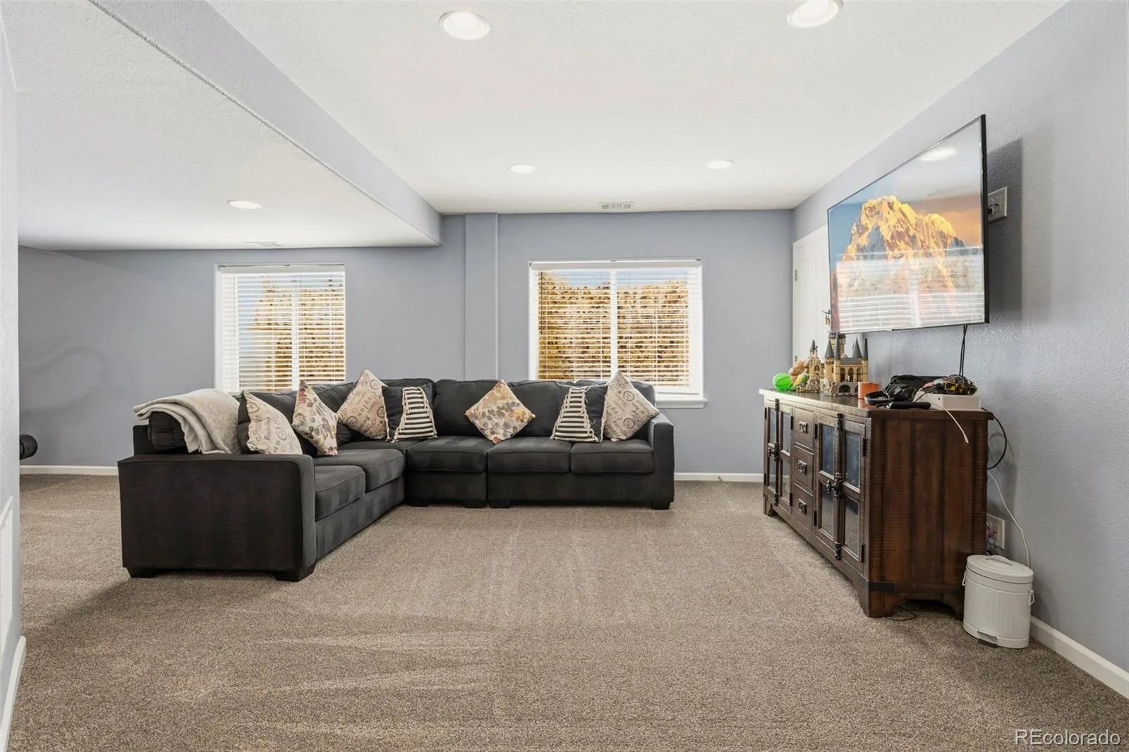 24082 E 2nd Drive Aurora CO 80018 | MLS #REC5291458 06162026173042 1600 25