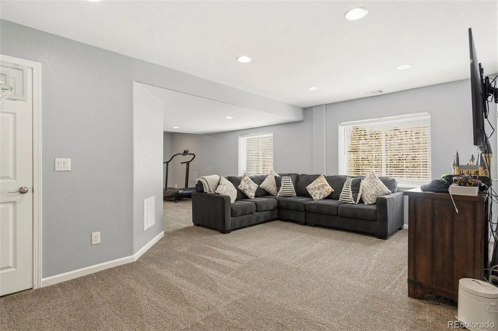 24082 E 2nd Drive Aurora CO 80018 | MLS #REC5291458 06162026173042 1600 26