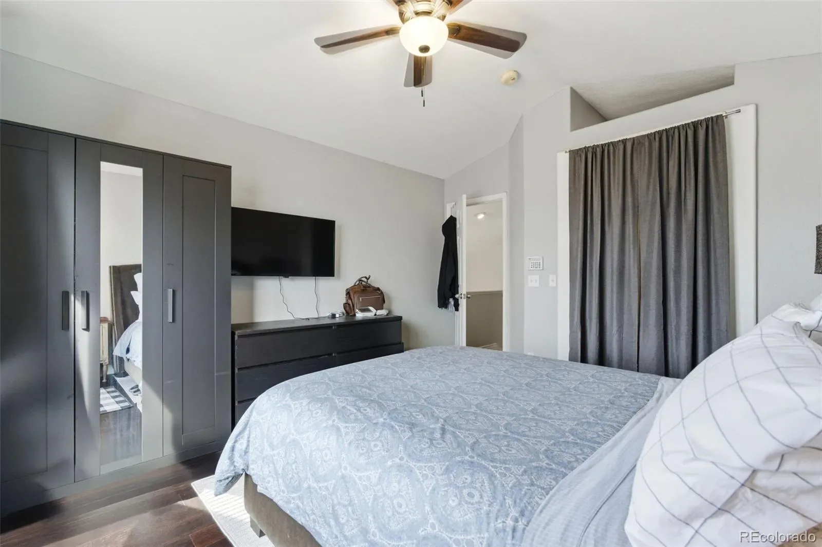 5127 S Malaya Court Centennial CO 80015 | MLS #REC5291632 03262026004405 1600 17