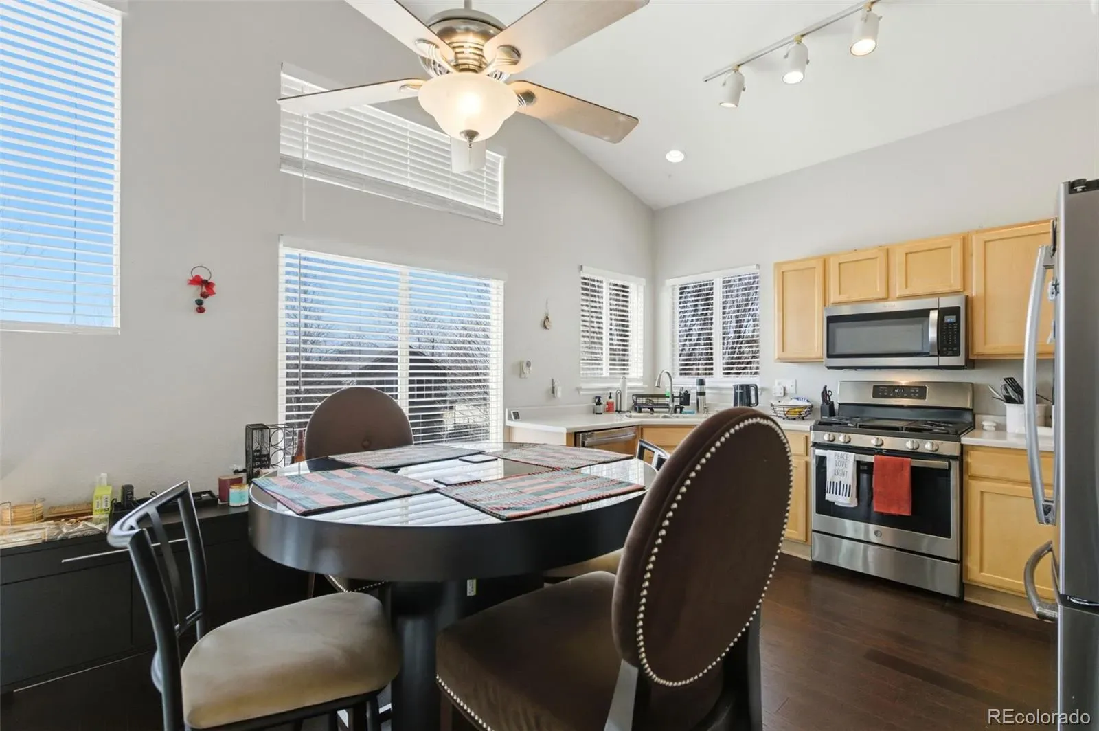 5127 S Malaya Court Centennial CO 80015 | MLS #REC5291632 03262026004405 1600 6