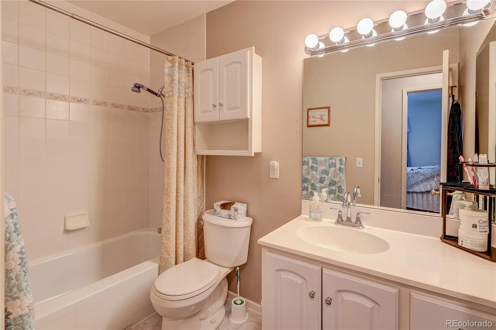 7202 W Cedar Circle Lakewood CO 80226 | MLS #REC5292324 08222026033549 1600 26