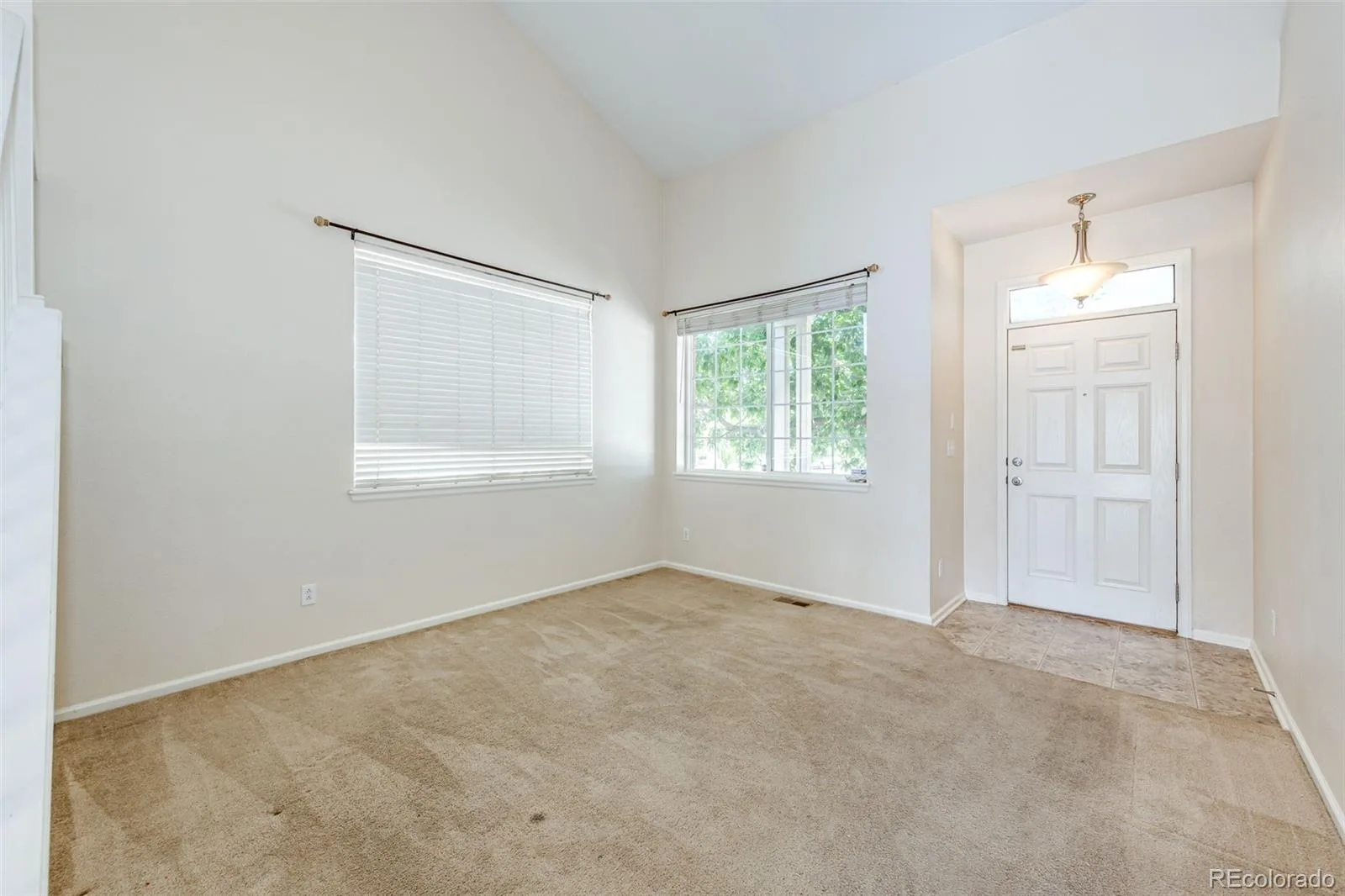 24621 E Kansas Circle Aurora CO 80018 | MLS #REC5294730 06122026073555 1600 3