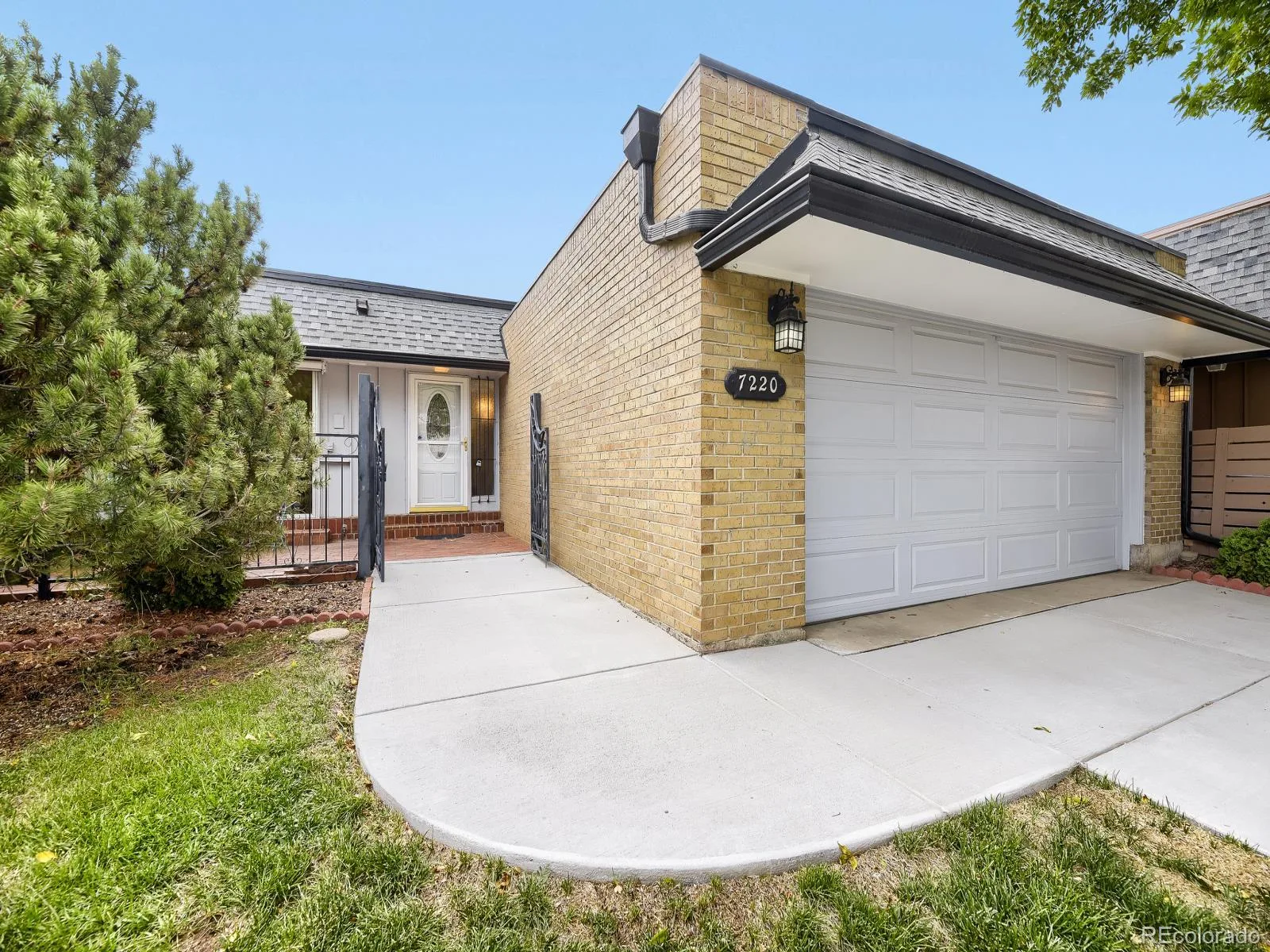 7220 W Maple Drive Lakewood CO 80226 | MLS #REC5295620 08272026122407 1600 2