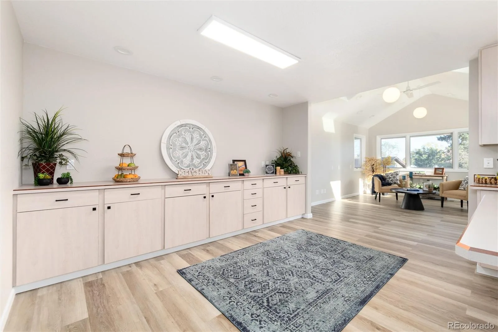 1586 S Wright Court Lakewood CO 80228 | MLS #REC5297022 10142026204817 1600 6