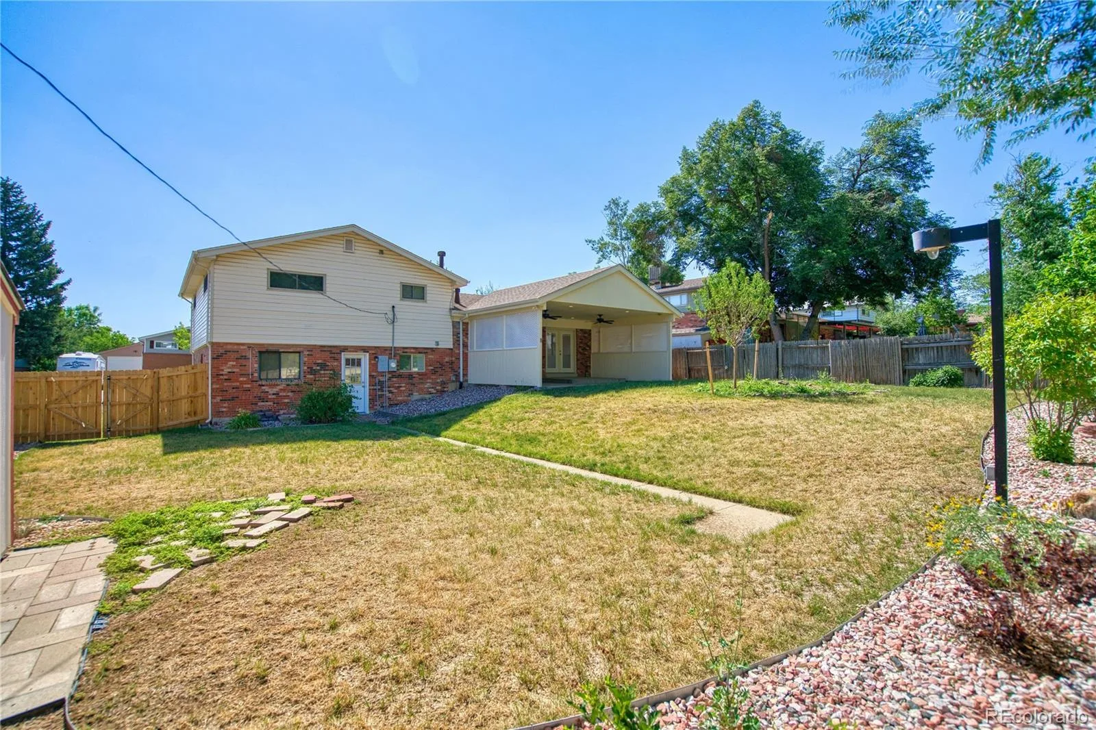 10469 Ronald Lane Northglenn CO 80234 | MLS #REC5298156 07022026063318 1600 23