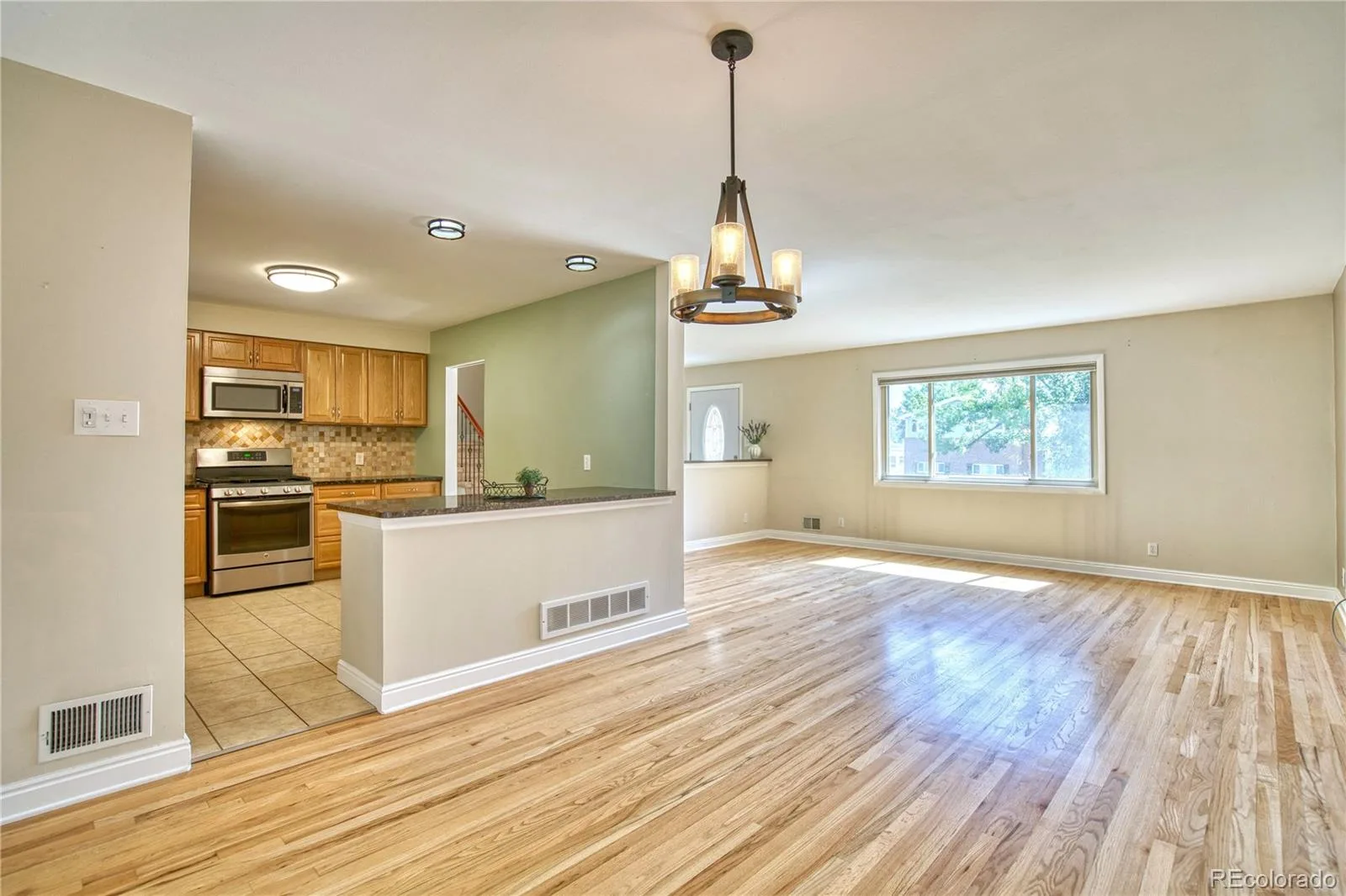 10469 Ronald Lane Northglenn CO 80234 | MLS #REC5298156 07022026063318 1600 5
