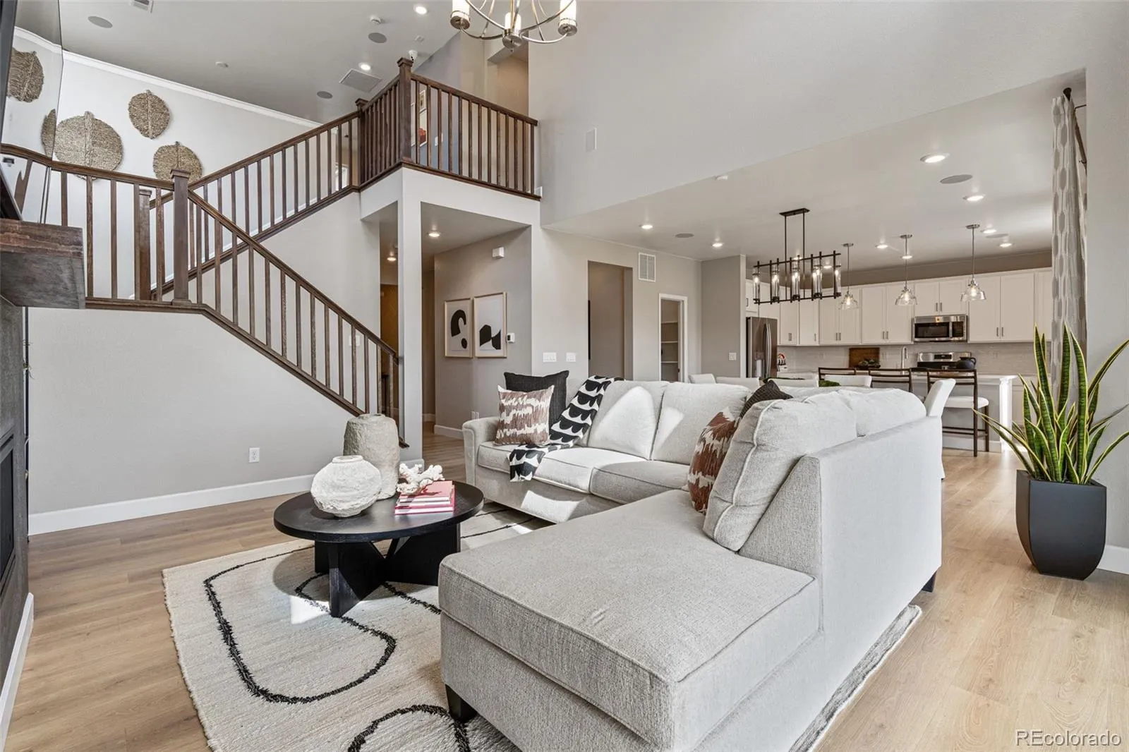 17018 W 92nd Place Arvada CO 80007 MLS #REC5298576 05282026140647 1600 7