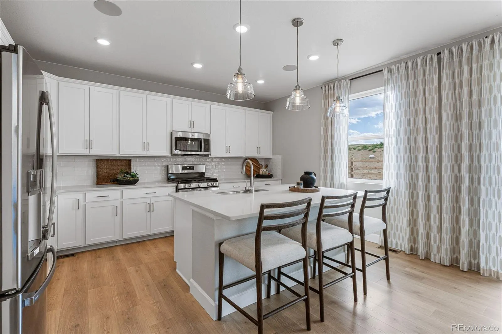 17018 W 92nd Place Arvada CO 80007 MLS #REC5298576 05282026140647 1600 9