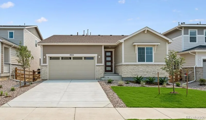 3922 N Haleyville Street Aurora CO 80019 | MLS #REC5298952 08182026195437 800 1