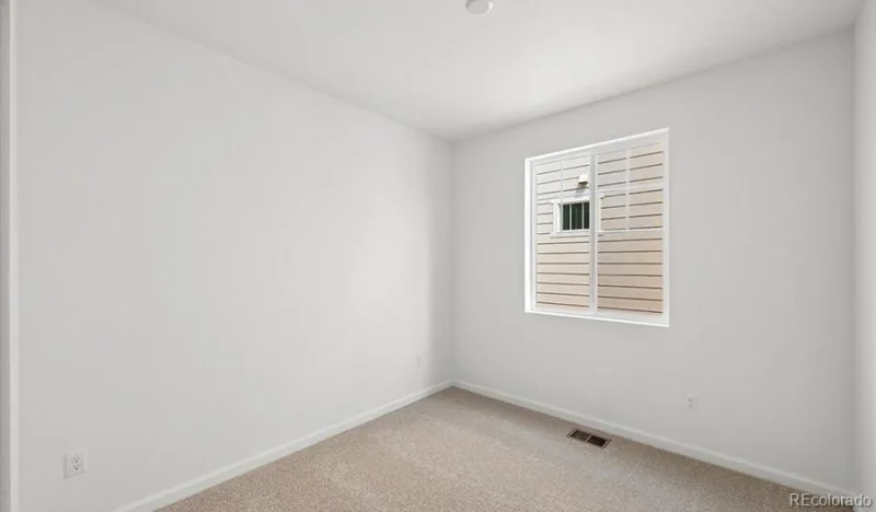 3922 N Haleyville Street Aurora CO 80019 | MLS #REC5298952 08182026195437 800 13