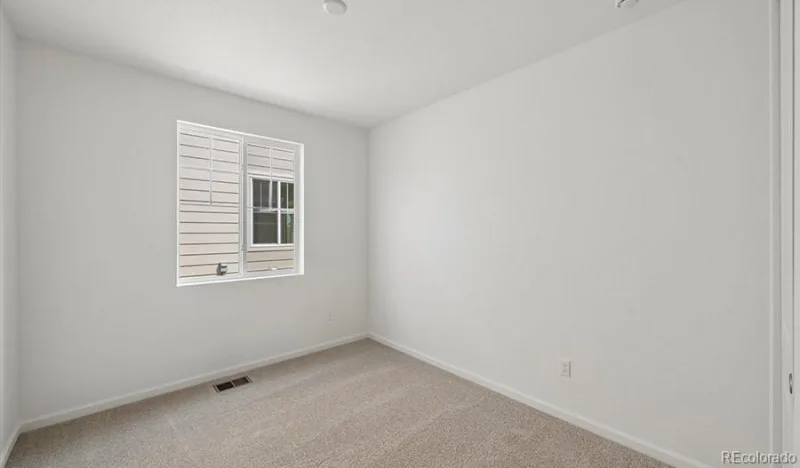 3922 N Haleyville Street Aurora CO 80019 | MLS #REC5298952 08182026195437 800 15