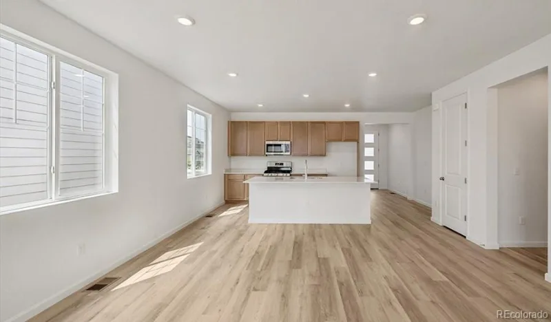 3922 N Haleyville Street Aurora CO 80019 | MLS #REC5298952 08182026195437 800 3