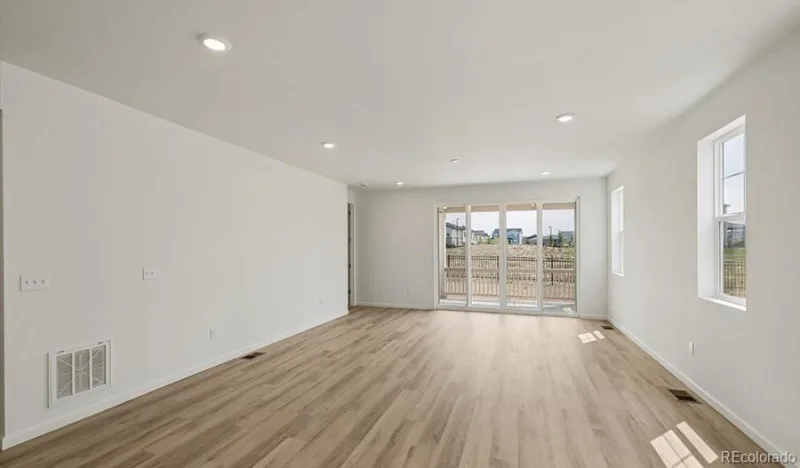 3922 N Haleyville Street Aurora CO 80019 | MLS #REC5298952 08182026195437 800 7