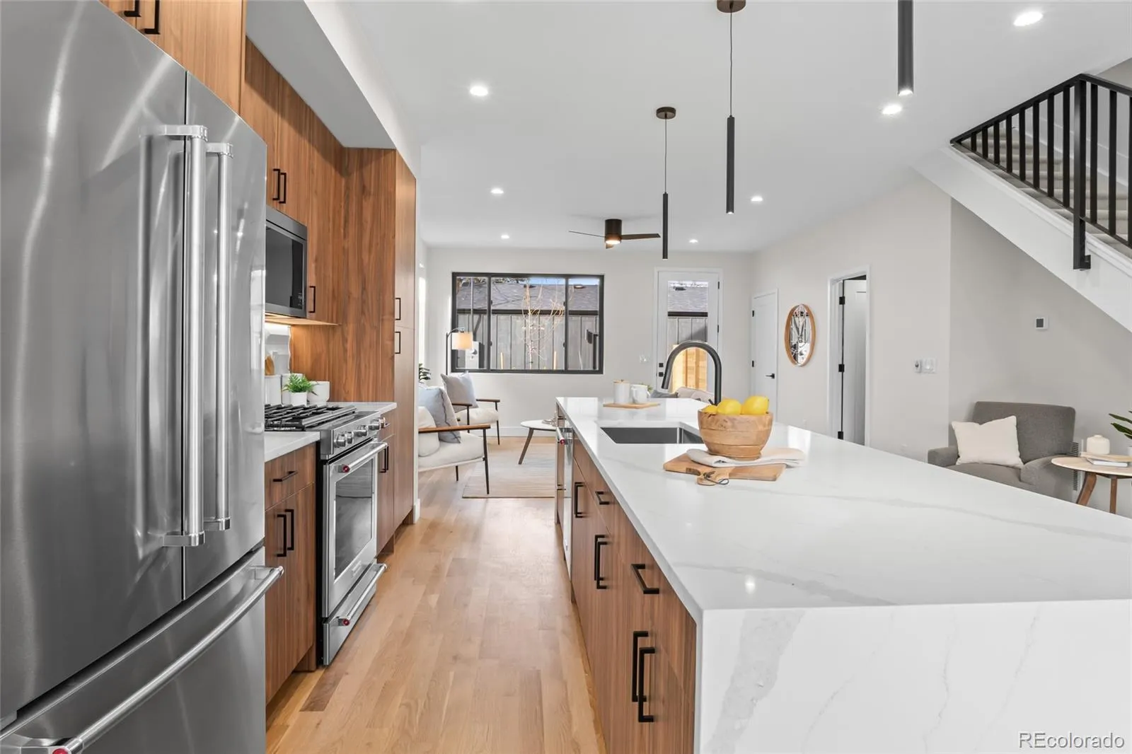 04152026224222 1600 18