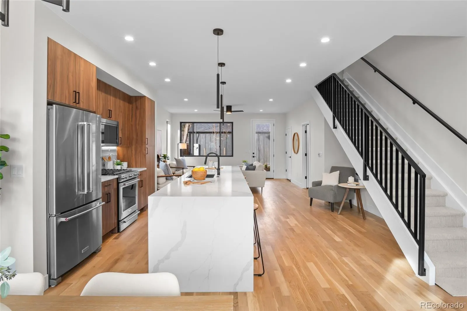 04152026224222 1600 2