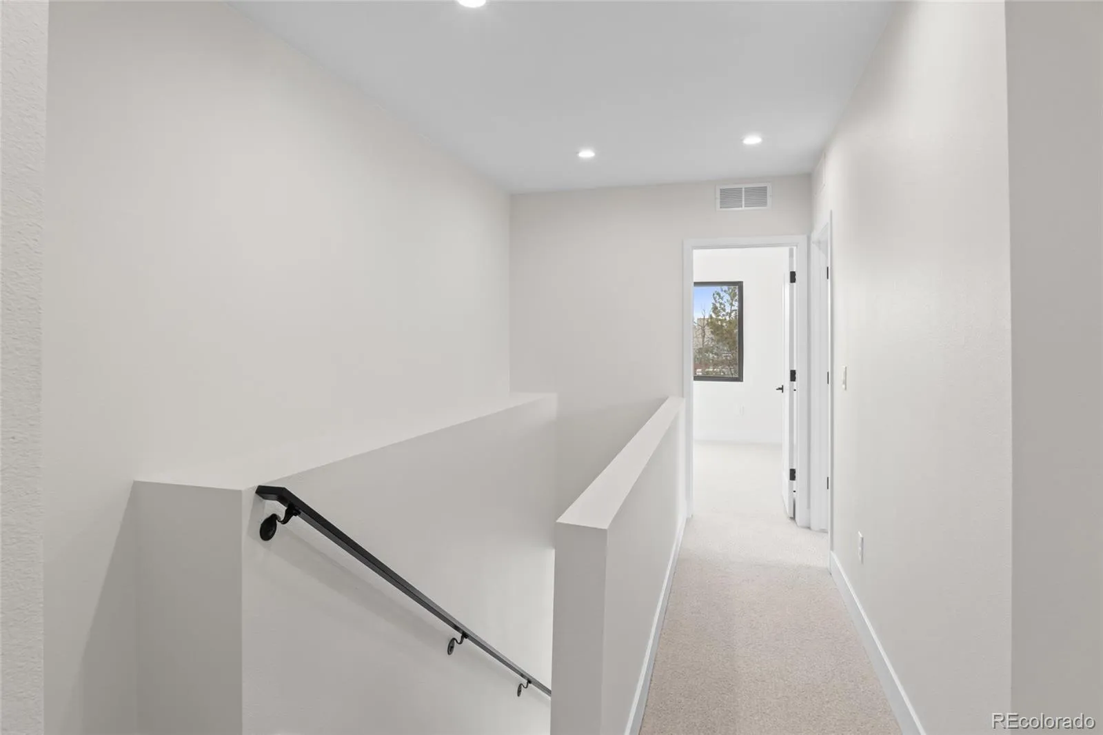 04152026224222 1600 29