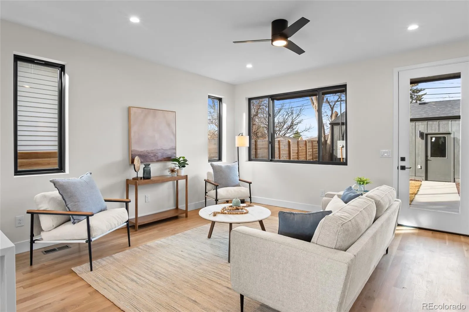 04152026224222 1600 8