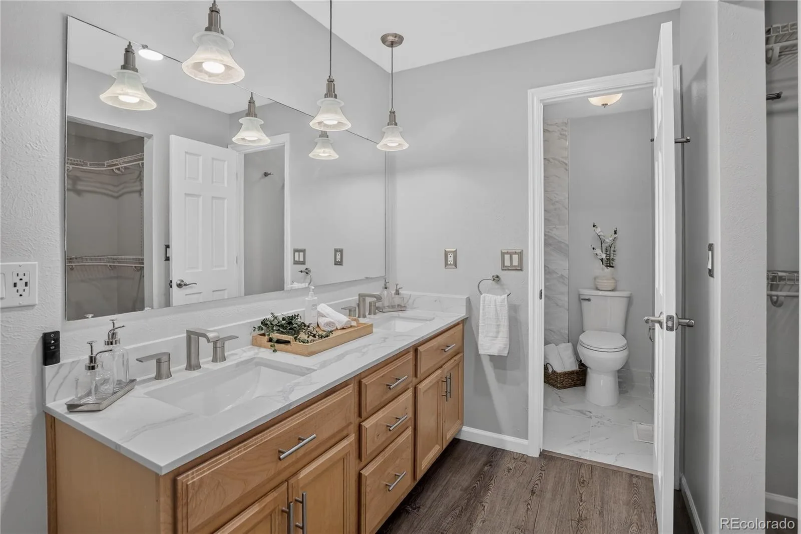 1843 S Pierson Court Lakewood CO 80232 | MLS #REC5300663 09302026152125 1600 20