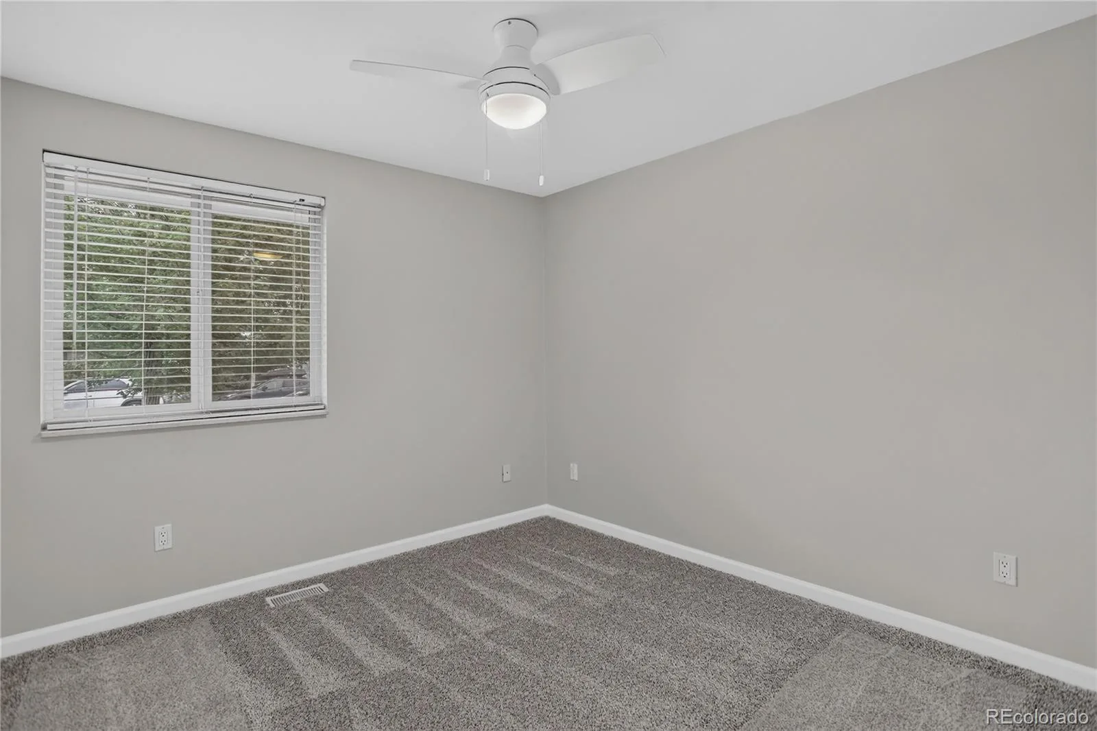 1843 S Pierson Court Lakewood CO 80232 | MLS #REC5300663 09302026152125 1600 24