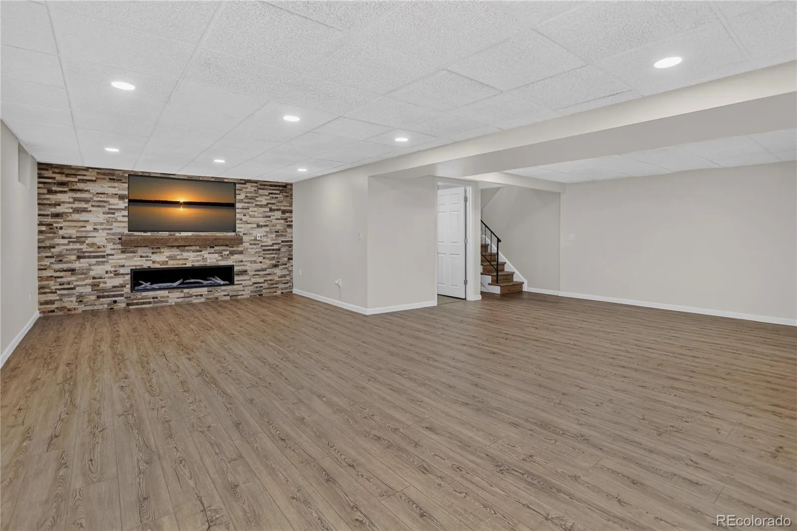 1843 S Pierson Court Lakewood CO 80232 | MLS #REC5300663 09302026152125 1600 27