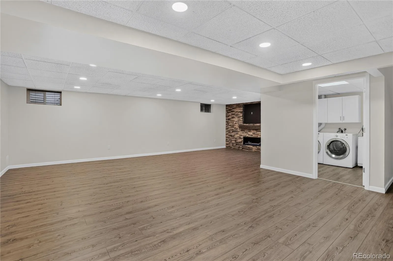 1843 S Pierson Court Lakewood CO 80232 | MLS #REC5300663 09302026152125 1600 32